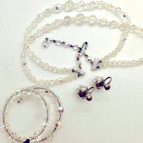 Beautiful vintage aurora borealis necklace lot - Picture 11 of 13